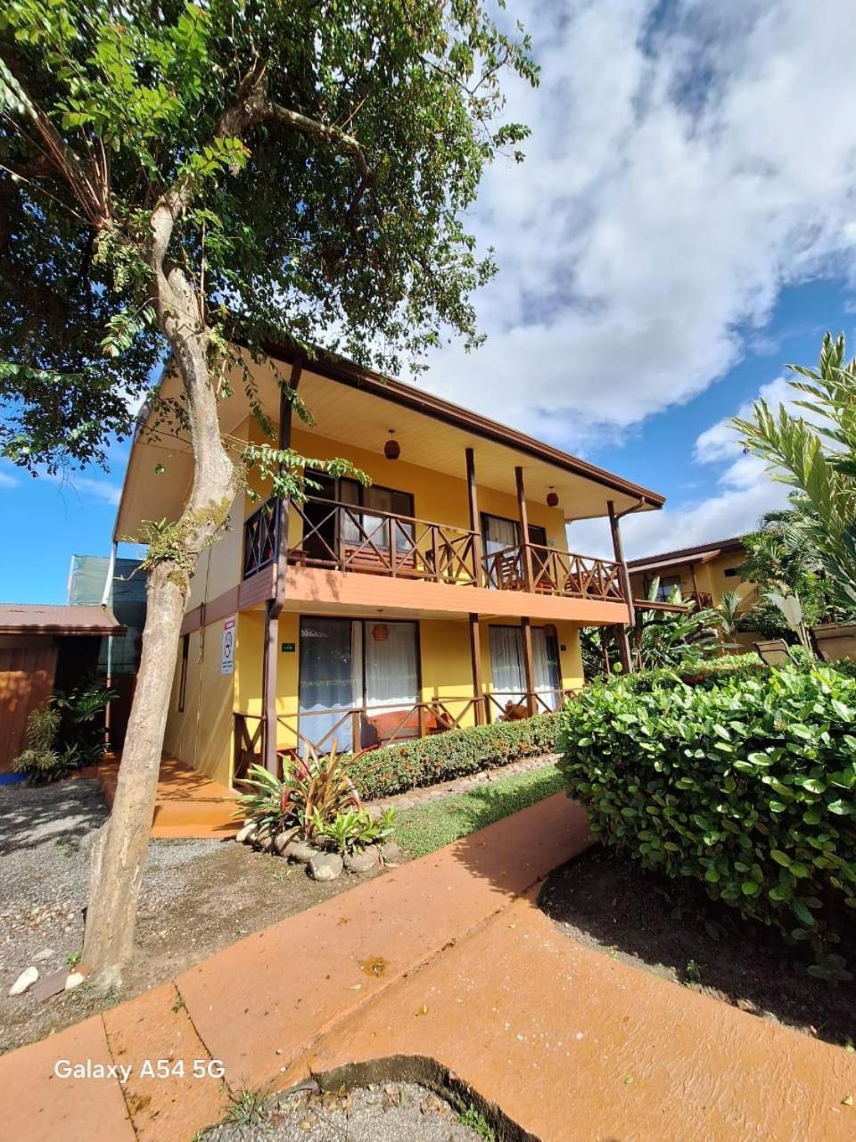 Iris Arenal Hotel La Fortuna 외부 사진