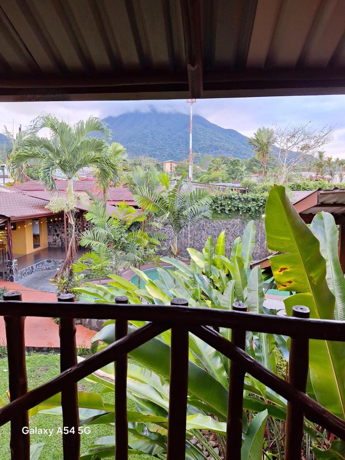 Iris Arenal Hotel La Fortuna 외부 사진