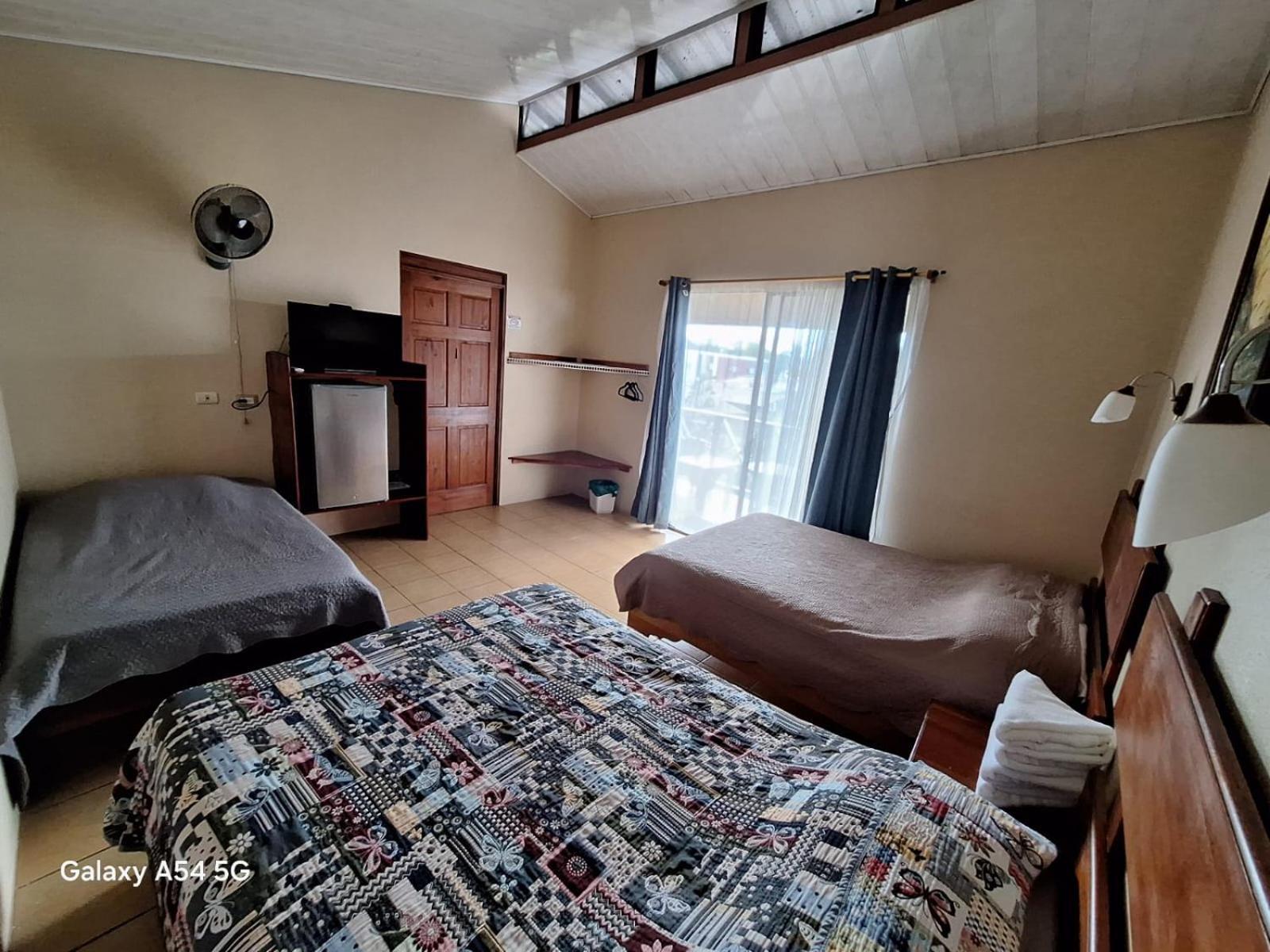 Iris Arenal Hotel La Fortuna 외부 사진